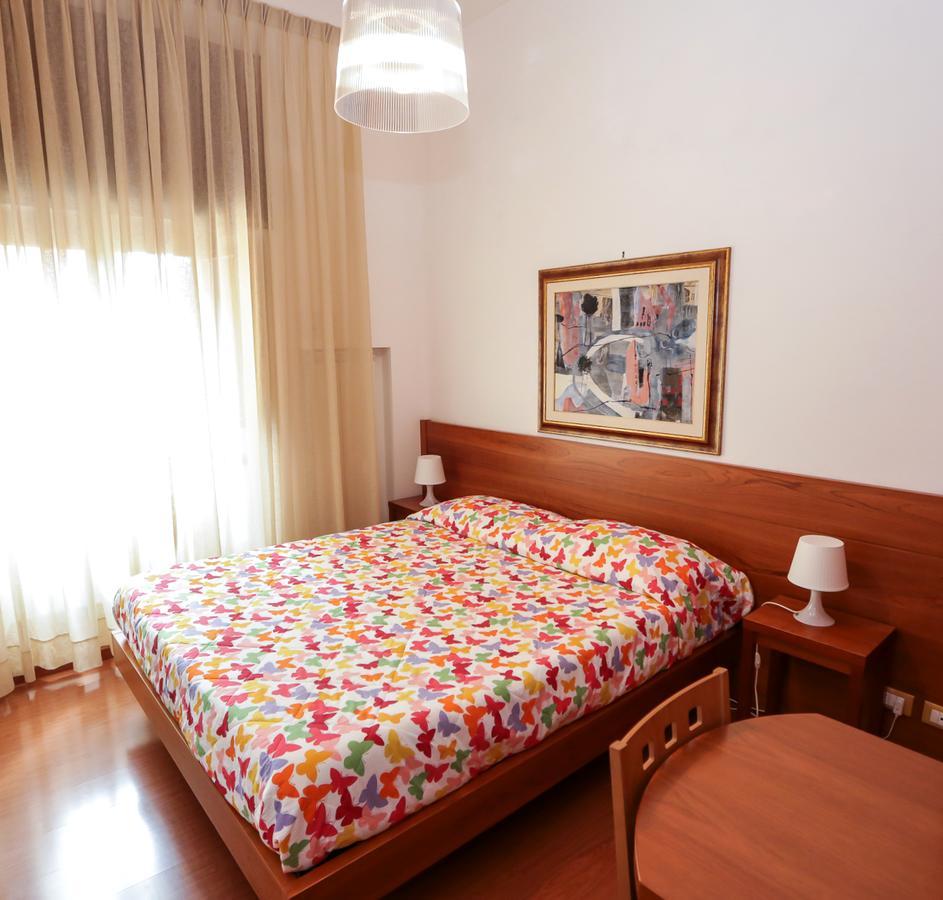 B&B Orfeo'S โรม ภายนอก รูปภาพ